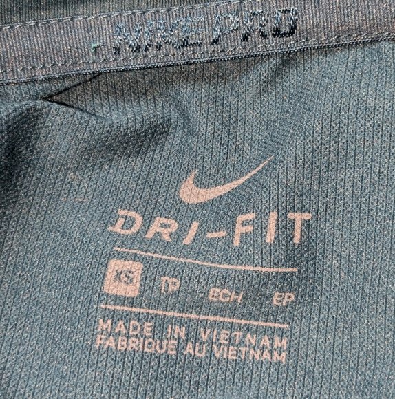 Nike Pro Womens XS BV5566-347 Starry Night Rare Cropped Top Shirt Turquoise A021 - Picture 10 of 11